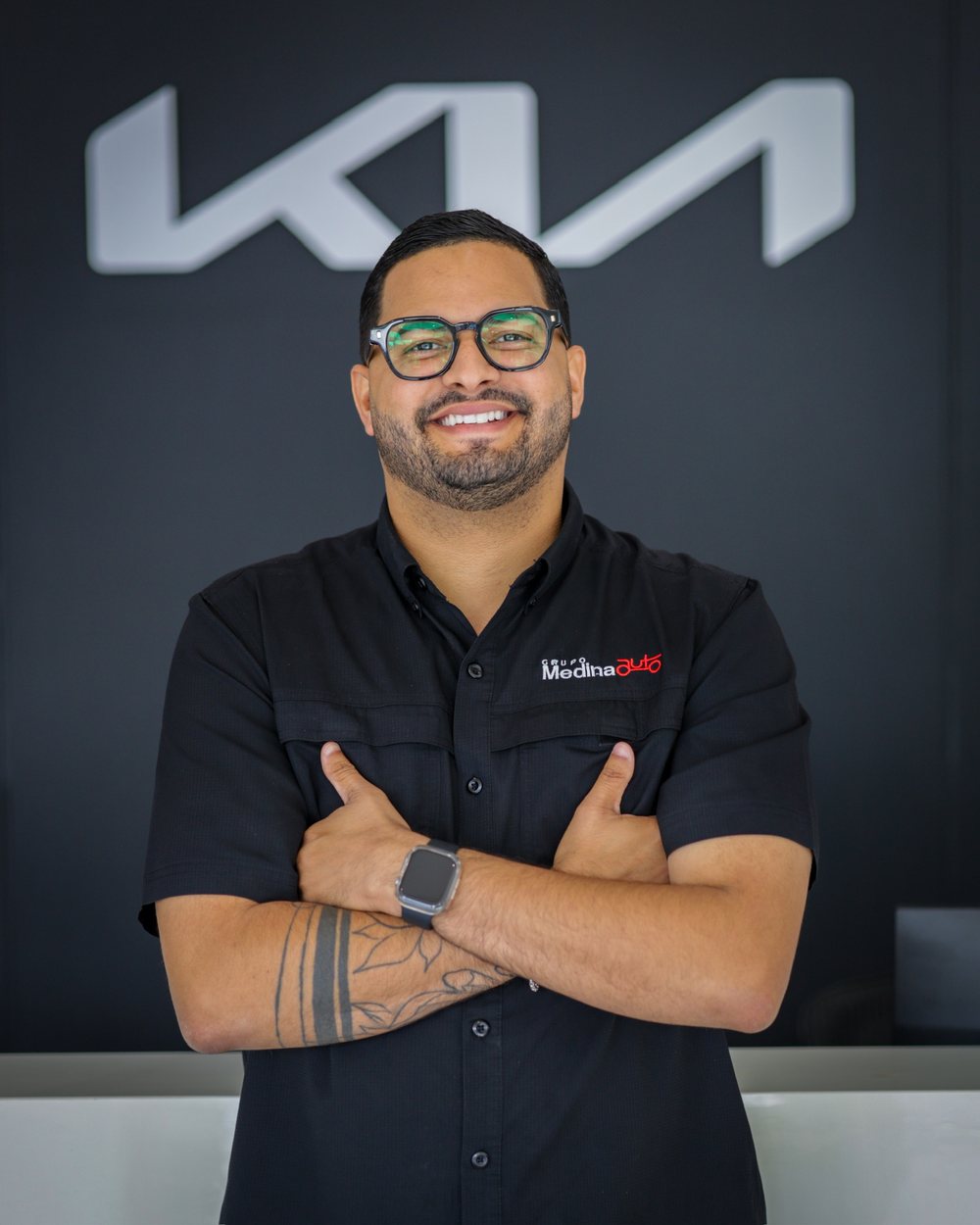 Luis Santiago, Ejecutivo de Ventas en Medina Auto Kia, Caguas